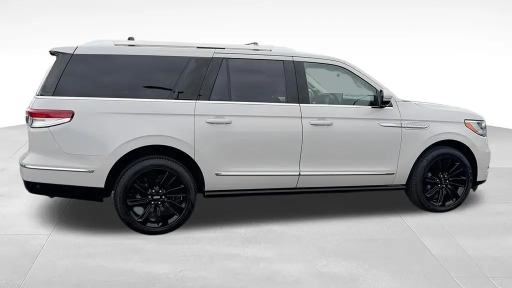 2024 Lincoln Navigator L Reserve
