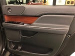 2024 Navigator L Thumbnail 34