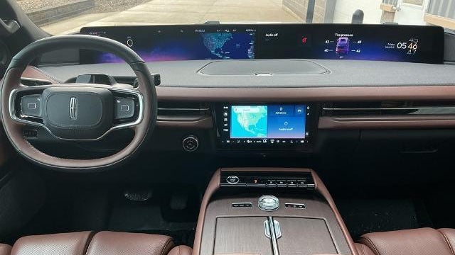 2025 Lincoln Navigator L Reserve