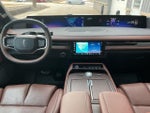 2025 Navigator L Thumbnail 13