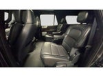 2023 Navigator L Thumbnail 15