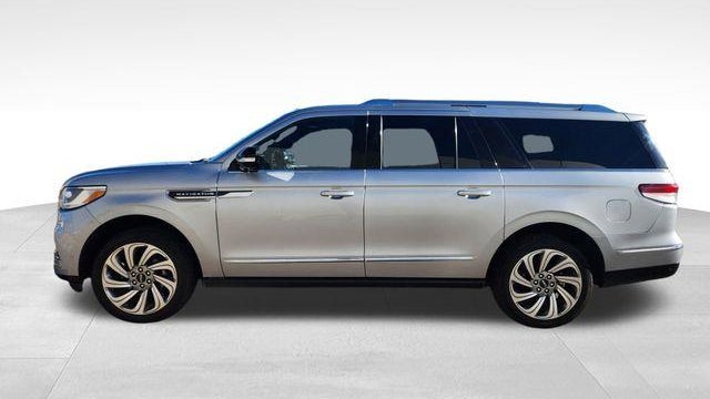 2023 Lincoln Navigator L Reserve