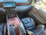 2023 Navigator L Thumbnail 15