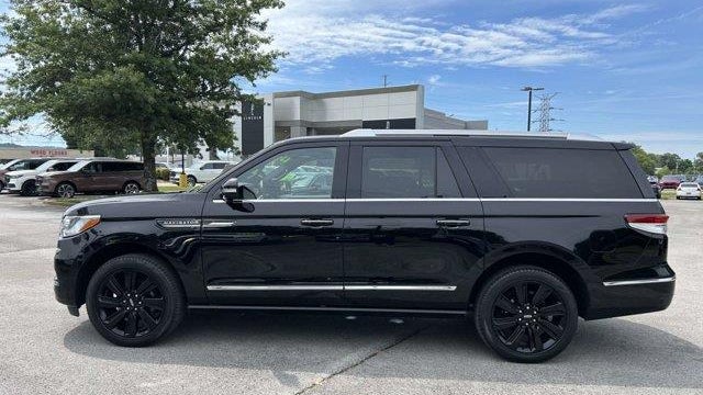 2023 Lincoln Navigator L Reserve