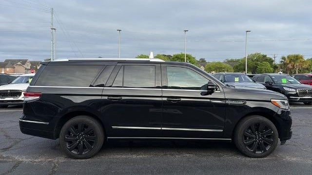 2023 Lincoln Navigator L Reserve