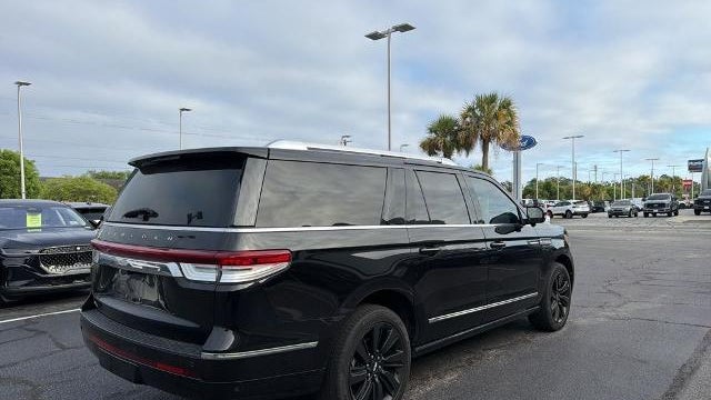 2023 Lincoln Navigator L Reserve