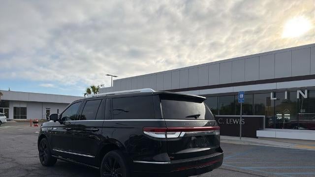 2023 Lincoln Navigator L Reserve
