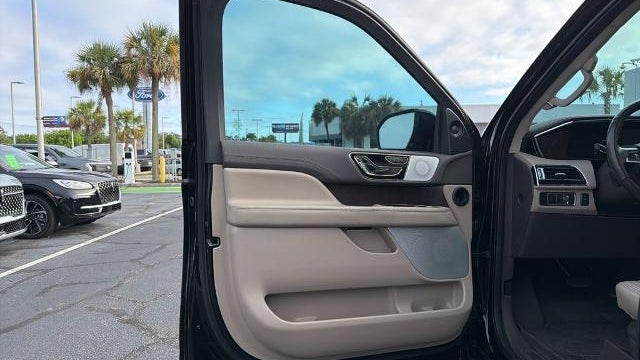 2023 Lincoln Navigator L Reserve