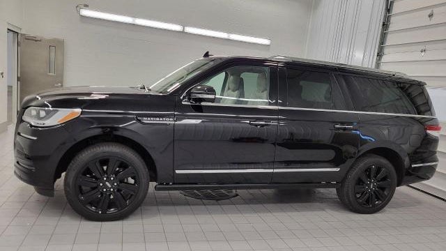 2024 Lincoln Navigator L Reserve