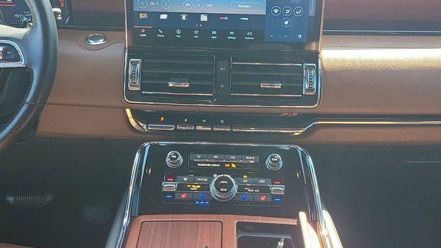 2024 Lincoln Navigator L Reserve