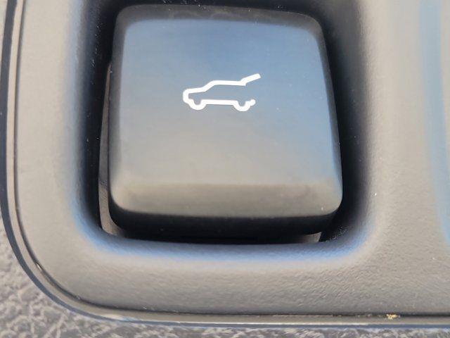 2024 Lincoln Navigator - $75,789