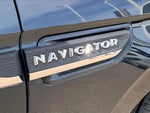 2024 Navigator L Thumbnail 8