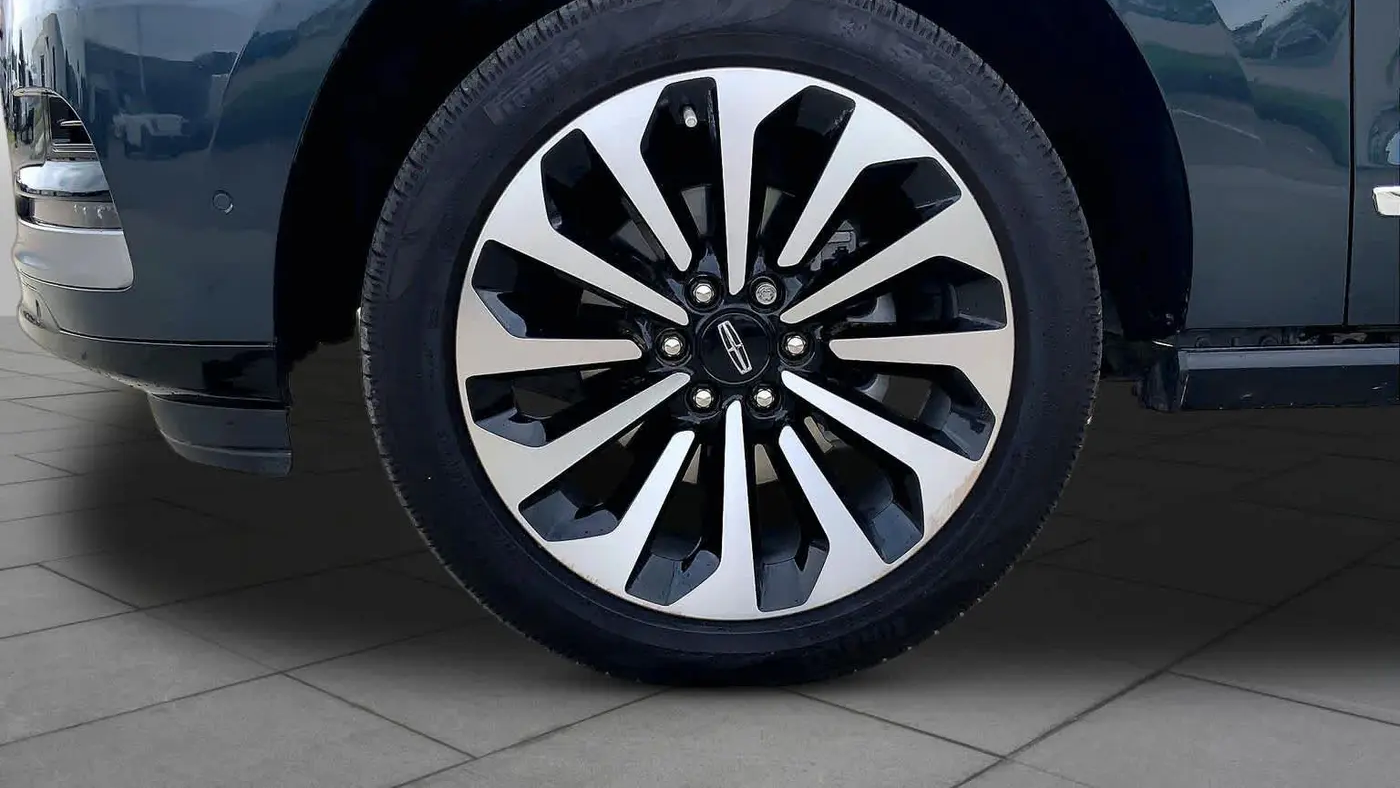 2024 Lincoln Navigator L Reserve