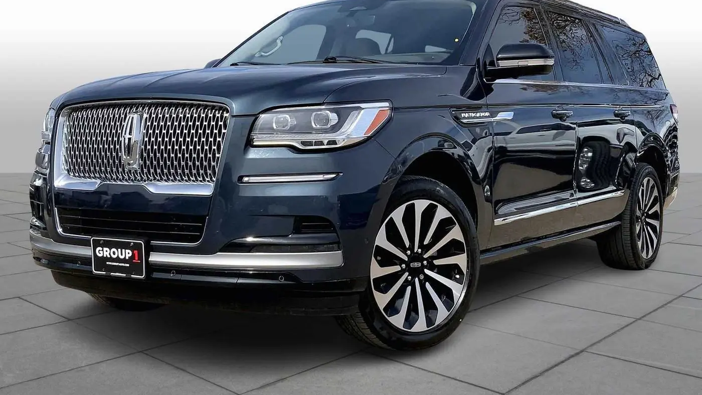 Preowned 2024 Lincoln Navigator L Reserve for Sale