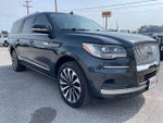 2024 Navigator L Thumbnail 3