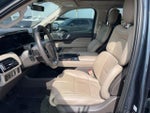 2024 Navigator L Thumbnail 11