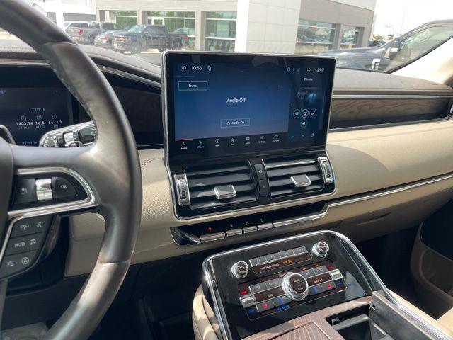 2024 Lincoln Navigator - $51,995