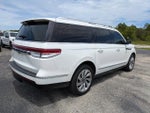2024 Navigator L Thumbnail 4