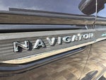 2024 Navigator L Thumbnail 9