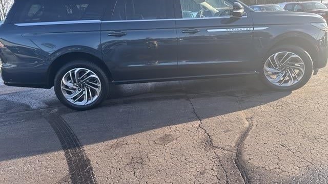 2025 Lincoln Navigator L Reserve
