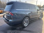 2025 Navigator L Thumbnail 5