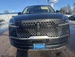 2025 Navigator L Thumbnail 8