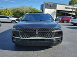 2025 Navigator L Thumbnail 2