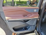 2025 Navigator L Thumbnail 16