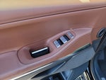 2025 Navigator L Thumbnail 22