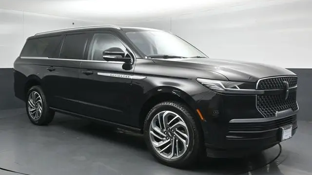 Preowned 2025 Lincoln Navigator L Reserve for Sale