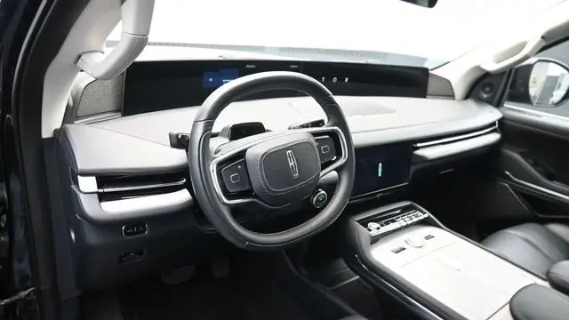 2025 Lincoln Navigator L Reserve