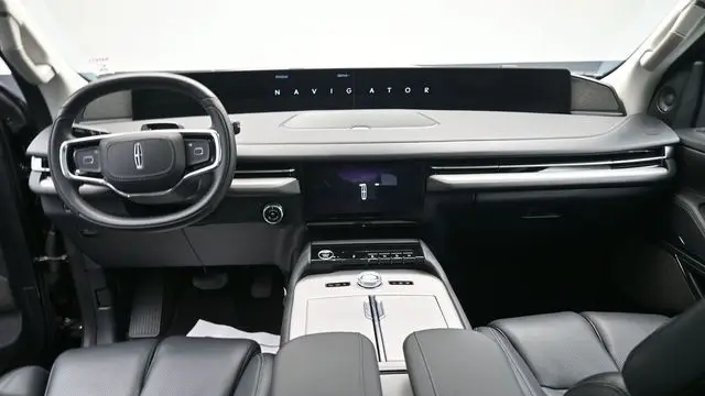2025 Lincoln Navigator L Reserve