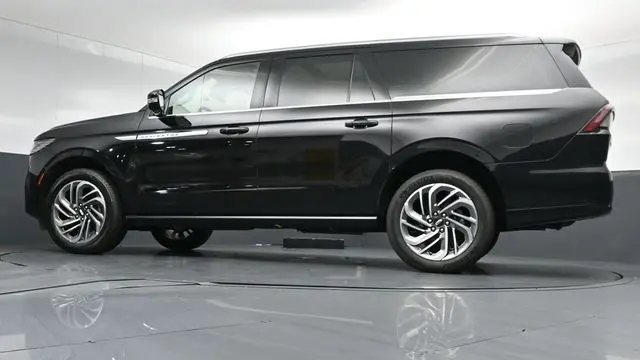 2025 Lincoln Navigator L Reserve