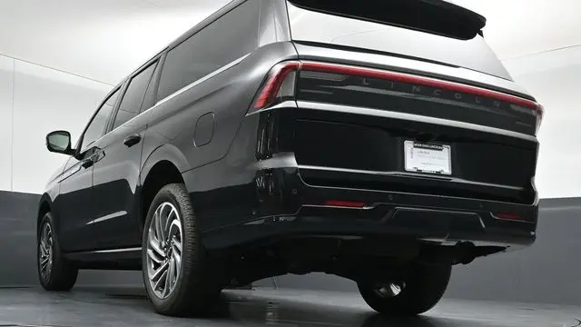 2025 Lincoln Navigator L Reserve