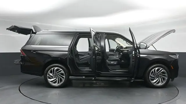 2025 Lincoln Navigator L Reserve