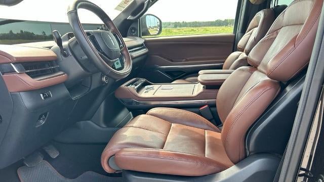 2025 Lincoln Navigator L Reserve