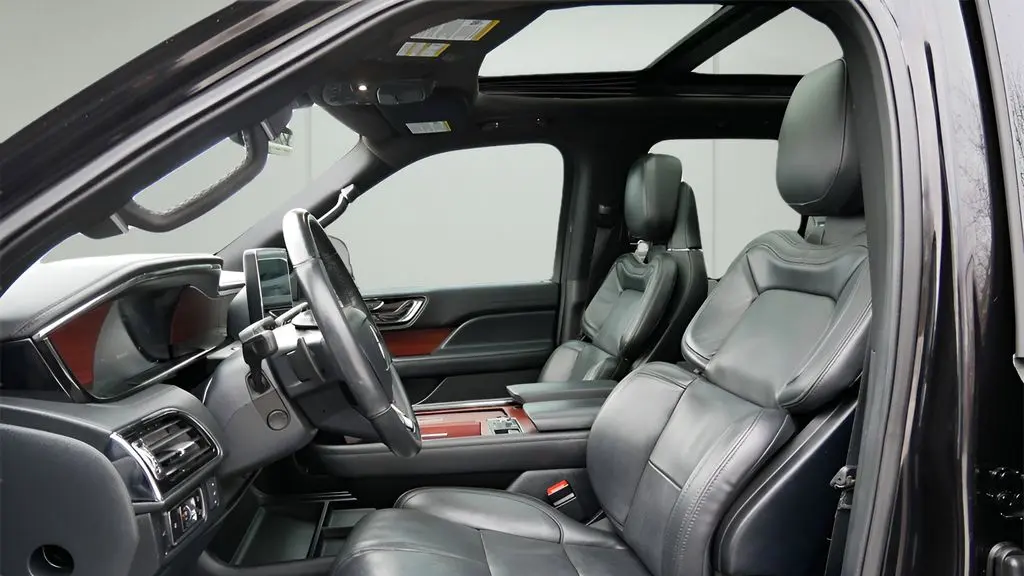 2023 Lincoln Navigator L Reserve