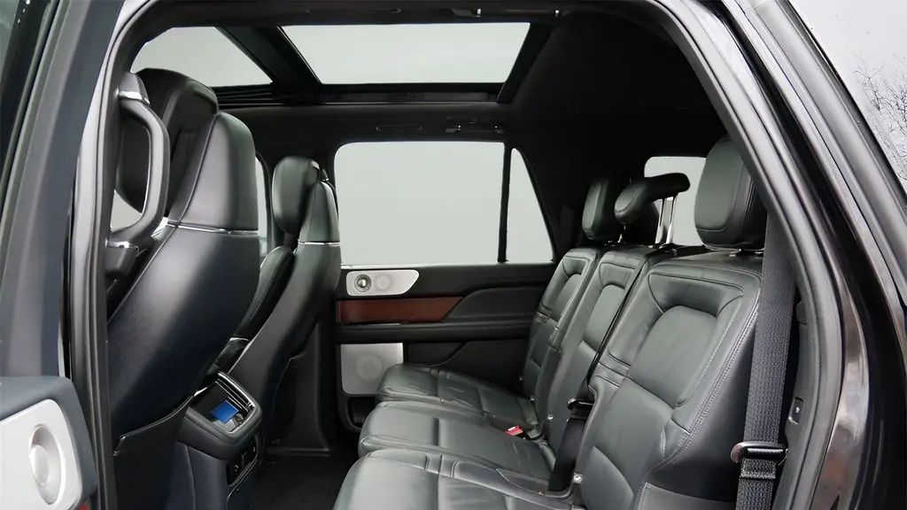 2023 Lincoln Navigator L Reserve