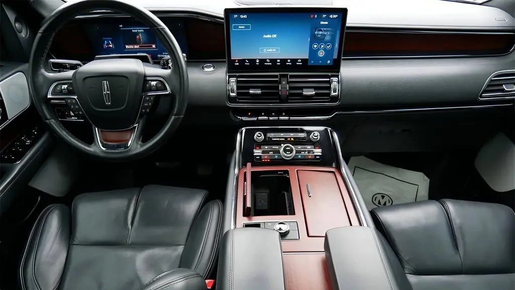 2023 Lincoln Navigator L Reserve