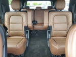 2023 Navigator L Thumbnail 19