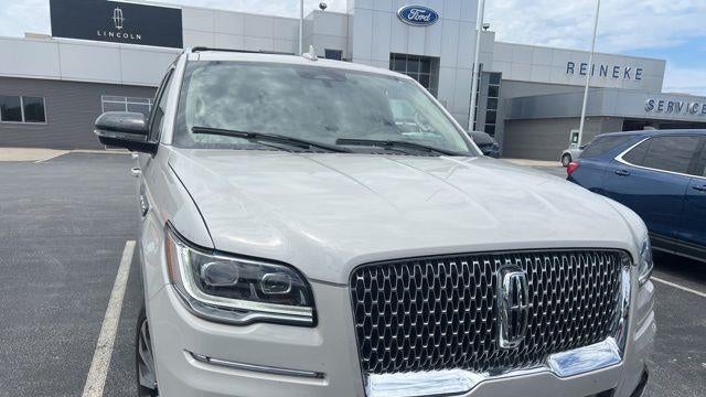 2023 Lincoln Navigator L Reserve