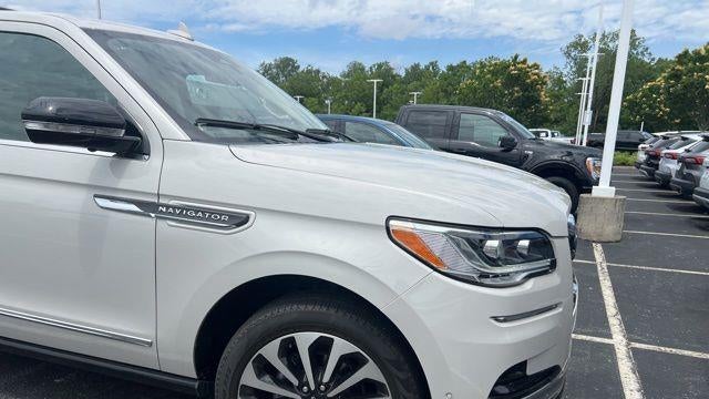 2023 Lincoln Navigator L Reserve