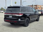 2023 Navigator L Thumbnail 4
