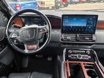 2023 Navigator L Thumbnail 13
