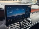2023 Navigator L Thumbnail 19