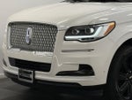 2023 Navigator L Thumbnail 2