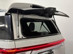 2023 Navigator L Thumbnail 8