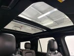 2023 Navigator L Thumbnail 15