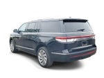 2023 Navigator L Thumbnail 4