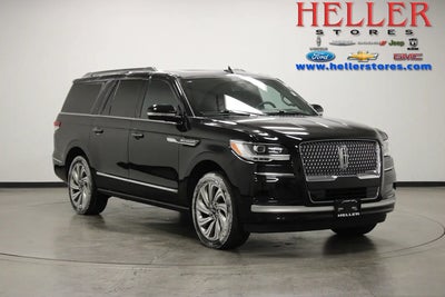 Photo of a 2023 Lincoln Navigator L 4X4 Reserve 4DR SUV for sale